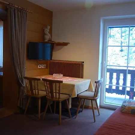 Haus Waldrast * Elbigenalp