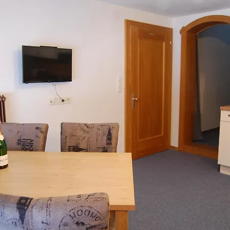 Haus Waldrast * Elbigenalp